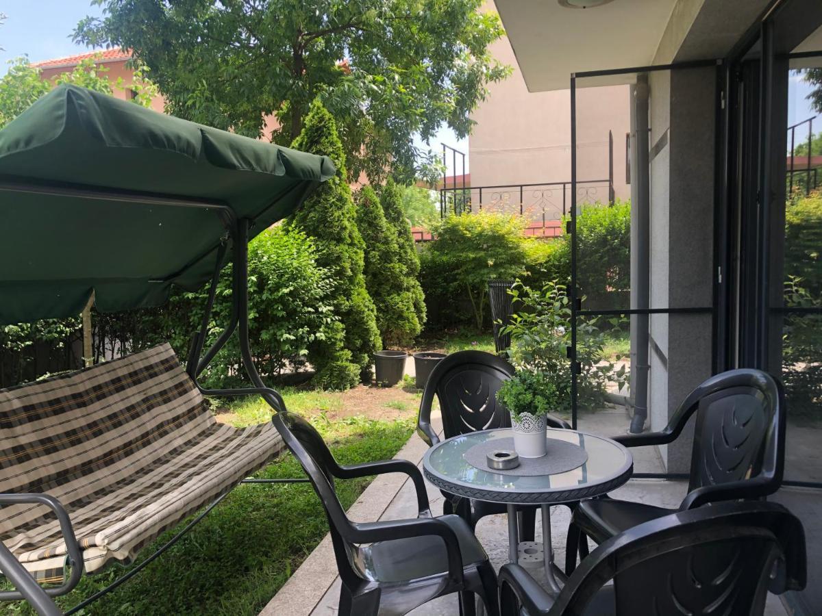 Sarafovo Beach Apartment Mit Terrasse Burgas Exteriör bild